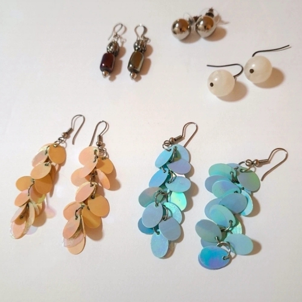 Bundle of 5 Pair of Earrings - Picture 1 of 2
